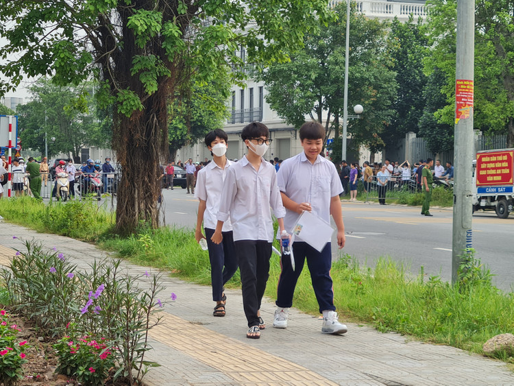 Ha Noi co so thi sinh dang ky du thi lop 10 lon nhat ca nuoc-Hinh-2