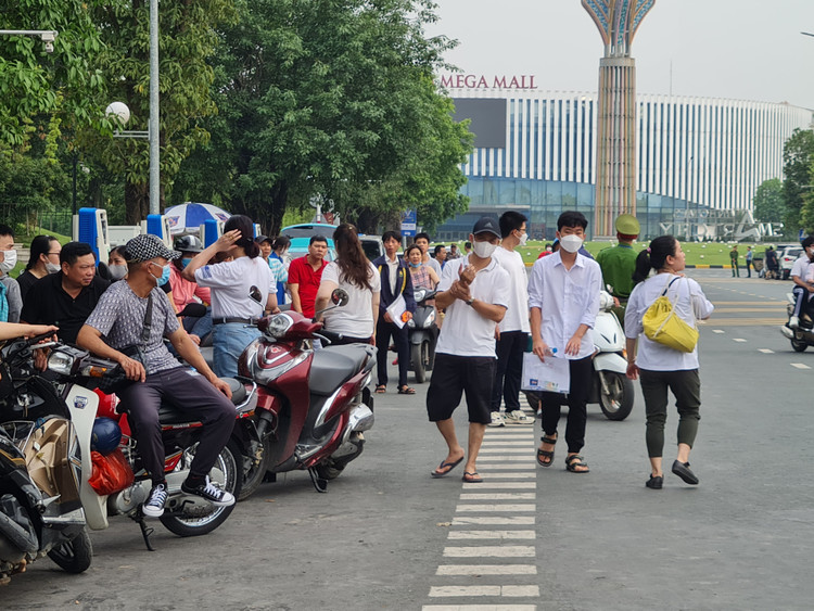 Ha Noi co so thi sinh dang ky du thi lop 10 lon nhat ca nuoc-Hinh-9