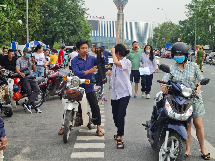 Ha Noi co so thi sinh dang ky du thi lop 10 lon nhat ca nuoc-Hinh-4