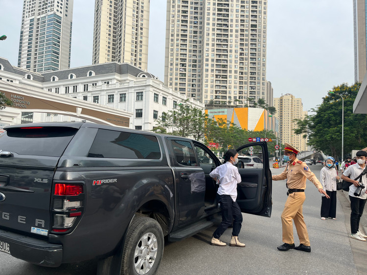 Ha Noi co so thi sinh dang ky du thi lop 10 lon nhat ca nuoc-Hinh-14