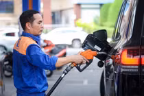 Bộ Công thương đề xuất chi 5.000 đồng/lít xăng dầu từ Quỹ bình ổn