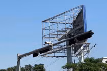 Biển quảng cáo ngoài trời Hà Nội: Thời kỳ khó khăn và cuộc chuyển đổi số