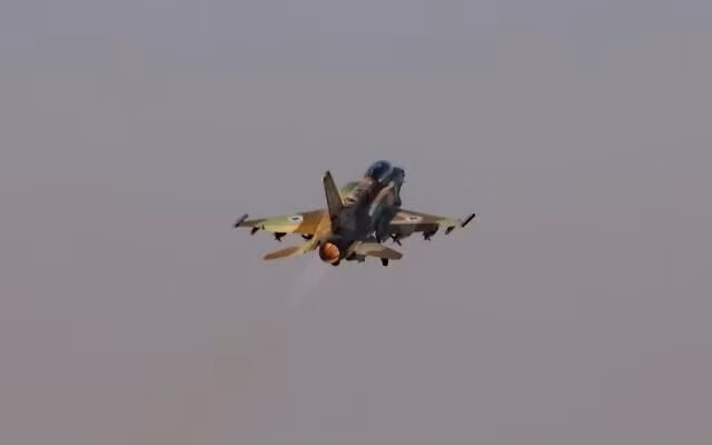 15-2425.jpg
