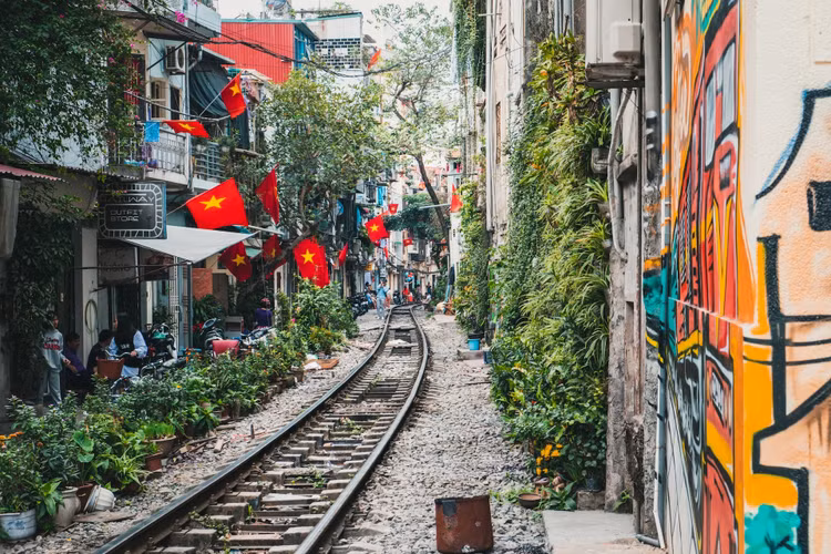 Hà Nội nổi tiếng với nền văn hóa bản địa đa dạng và ẩm thực đặc sắc. Ảnh: Silver Ringvee/Unsplash. Hà Nội nổi tiếng với nền văn hóa bản địa đa dạng và ẩm thực đặc sắc. Ảnh: Silver Ringvee/Unsplash.