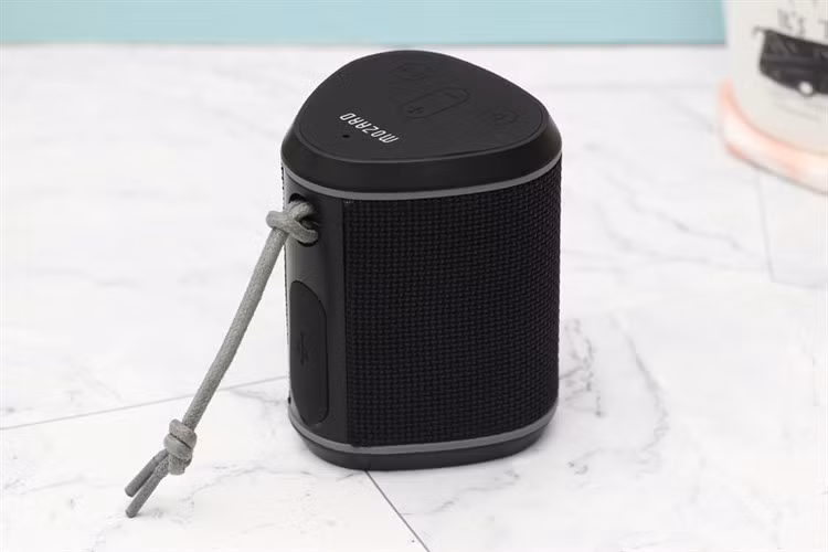 Loa Bluetooth Mozard Y550 Plus giá 385.000 đồng.