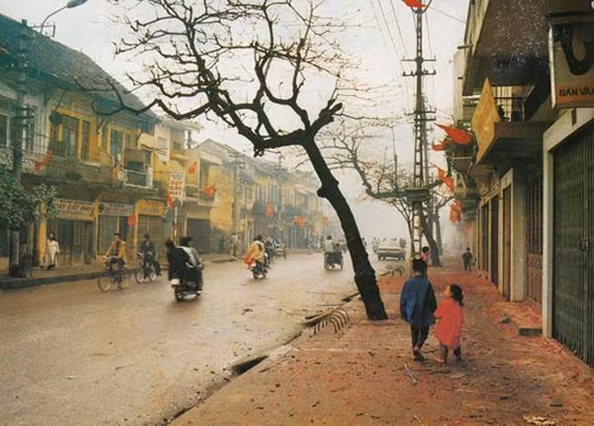 Đường phố Hà Nội những ngày Tết. Đường phố Hà Nội những ngày Tết.