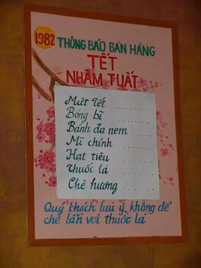 Ở đâu người ta cũng thông báo những mặt hàng Tết như thế này, nhưng nếu không mua nhanh sẽ hết. Ở đâu người ta cũng thông báo những mặt hàng Tết như thế này, nhưng nếu không mua nhanh sẽ hết.