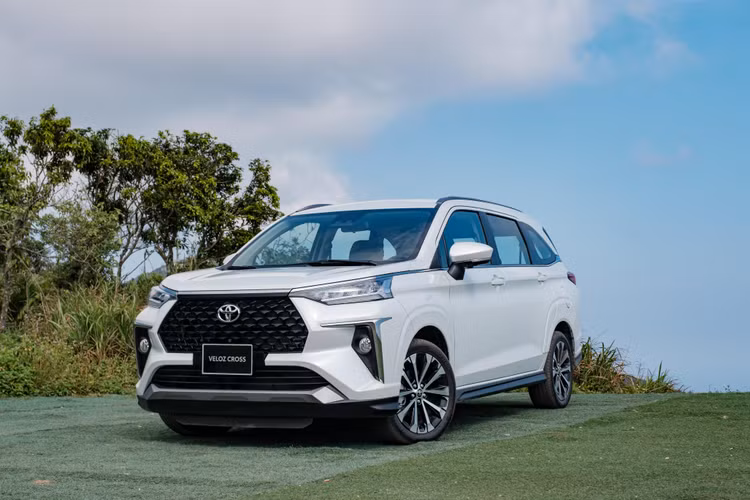 Mẫu xe Veloz Cross.