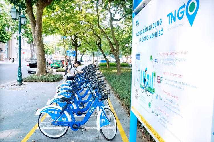 Dàn xe đạp trả phí chờ phục vụ “thượng đế”