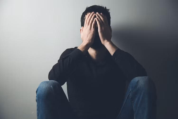 Trả giá vì phản bội vợ - Ảnh minh họa
