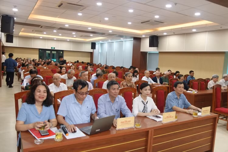 Quang cảnh hội nghị ngày 16/4.