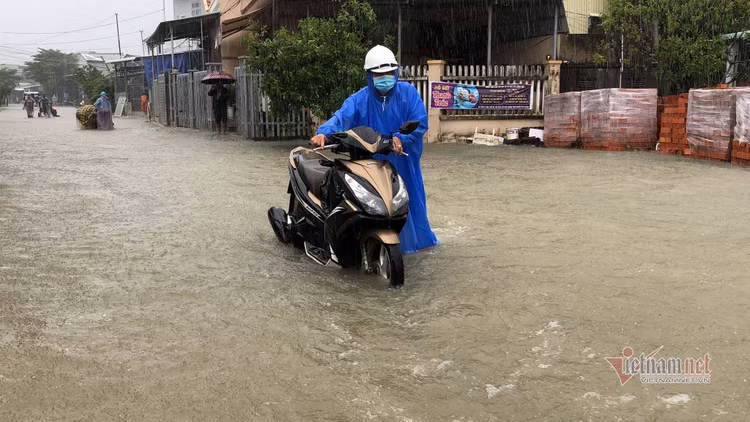 Dự báo thời tiết 22/11: Miền Bắc sắp có mưa to trước khi chuyển lạnh Du bao thoi tiet 22/11: Mien Bac sap co mua to truoc khi chuyen lanh