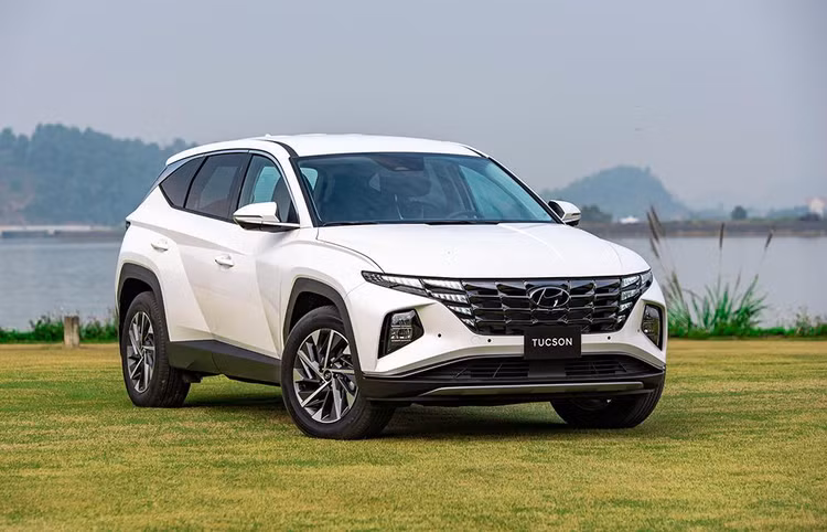 Hyundai Tucson.