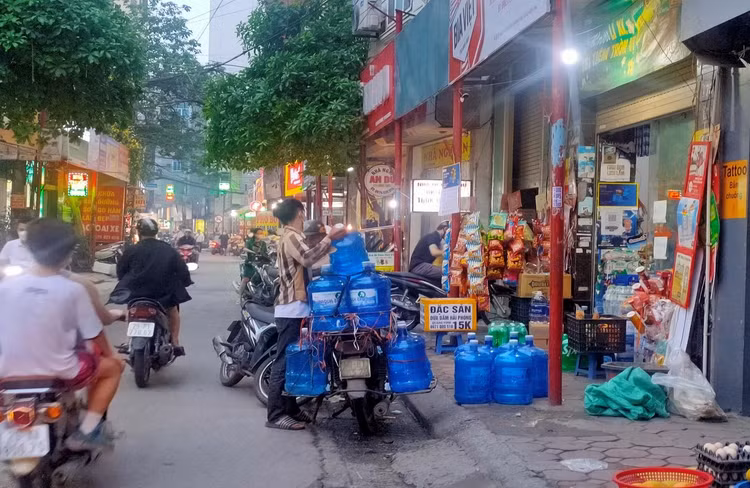 Từ các cửa hàng gas, quán game hay tạp hóa…