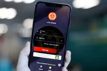 Cài eTax Mobile, nhiều người tá hỏa phát hiện nợ thuế hàng trăm triệu
