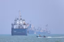 Khi nào eo biển Hormuz sẽ mở lại sau thỏa thuận Mỹ - Iran?