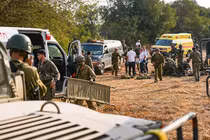 Nổ lớn trong chuyến đi bộ đường dài của học sinh ở Israel