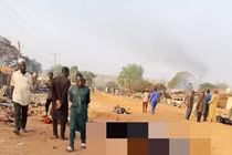 Tay súng tấn công dân làng ở Nigeria, sát hại ít nhất 15 người 