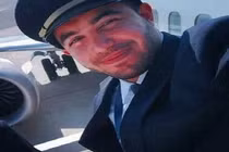 Cơ phó Flydubai dùng rìu để tấn công cơ trưởng trong buồng lái