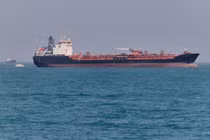 Mỹ bắn hạ 4 máy bay không người lái của Iran