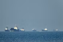Anh chuẩn bị rà phá thủy lôi tại eo biển Hormuz?