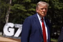 Tổng thống Trump kêu gọi mọi người sơ tán khỏi thủ đô Iran