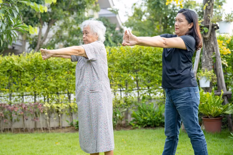 Duy trì hoạt động thể chất đều đặn. Ảnh minh họa Duy trì hoạt động thể chất đều đặn. Ảnh minh họa