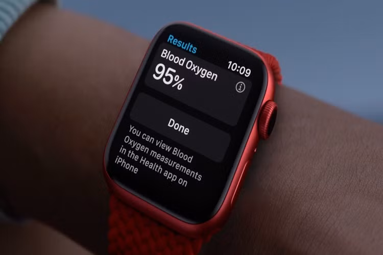 Apple Watch loại bỏ tính năng đo oxy trong máu ảnh 1