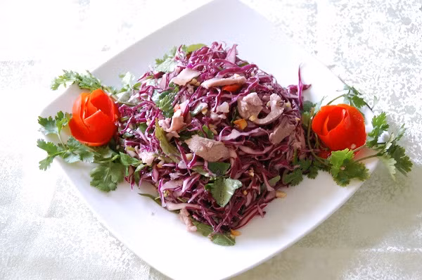 Salad bắp cải tím. Ảnh minh họa Salad bắp cải tím. Ảnh minh họa