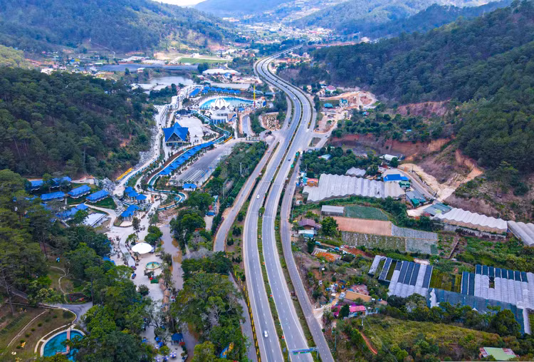 Cao tốc Liên Khương. Cao tốc Liên Khương.