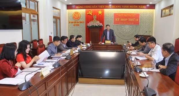 Quang cảnh Kỳ họp thứ 12 của Ủy ban Kiểm tra Tỉnh ủy Lâm Đồng. Quang cảnh Kỳ họp thứ 12 của Ủy ban Kiểm tra Tỉnh ủy Lâm Đồng.