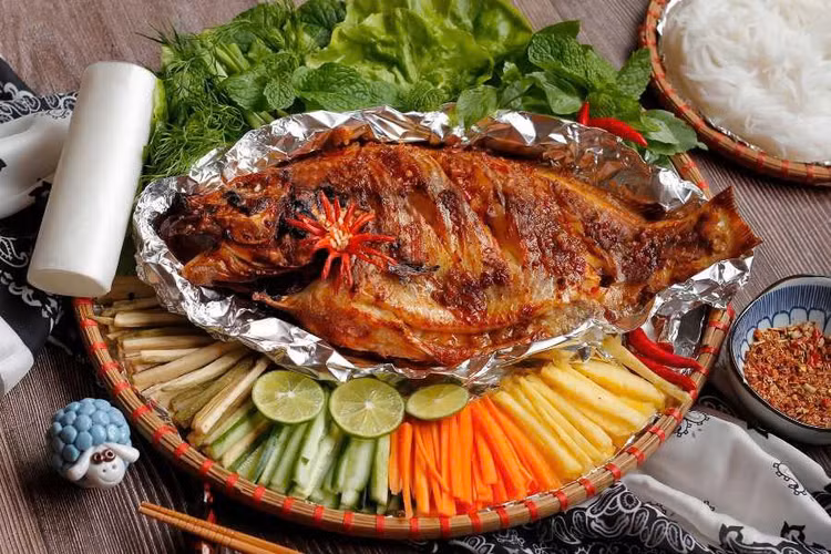 Cải thiện chức năng não bộ: Axit béo Omega-3 cũng đóng vai trò quan trọng trong việc duy trì và cải thiện chức năng não bộ. Nhiều nghiên cứu đã chỉ ra rằng, việc tiêu thụ đủ lượng Omega-3 có thể giúp cải thiện trí nhớ, tăng cường khả năng tập trung và giảm nguy cơ mắc các bệnh thoái hóa thần kinh như Alzheimer. Ảnh minh họa Cải thiện chức năng não bộ: Axit béo Omega-3 cũng đóng vai trò quan trọng trong việc duy trì và cải thiện chức năng não bộ. Nhiều nghiên cứu đã chỉ ra rằng, việc tiêu thụ đủ lượng Omega-3 có thể giúp cải thiện trí nhớ, tăng cường khả năng tập trung và giảm nguy cơ mắc các bệnh thoái hóa thần kinh như Alzheimer. Ảnh minh họa