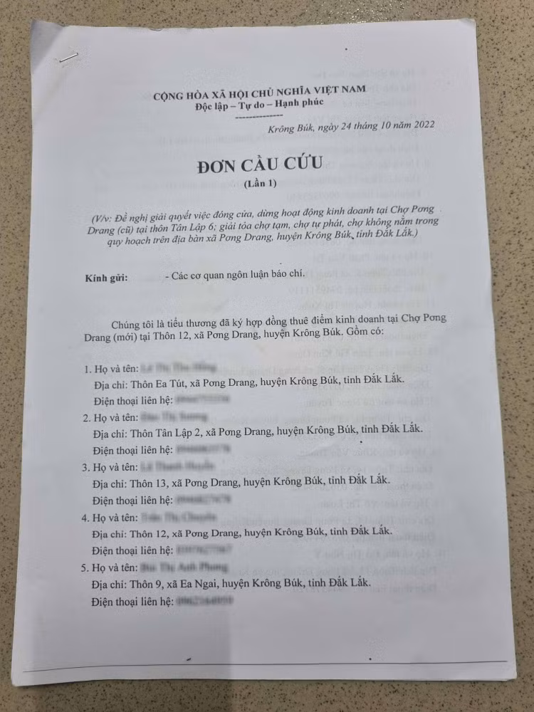Đơn thư cầu cứu của 50 hộ tiểu thương tại chợ Pơng Drang (mới) thuộc xã Pơng Drang, huyện Krông Búk, tỉnh Đắk Lắk. Đơn thư cầu cứu của 50 hộ tiểu thương tại chợ Pơng Drang (mới) thuộc xã Pơng Drang, huyện Krông Búk, tỉnh Đắk Lắk.