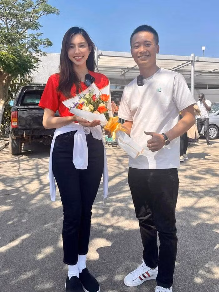 Thùy Tiên và Quang Linh Vlog là cặp đôi được dân tình "đẩy thuyền" nhiều nhất thời gian vừa qua. Thùy Tiên và Quang Linh Vlog là cặp đôi được dân tình "đẩy thuyền" nhiều nhất thời gian vừa qua.