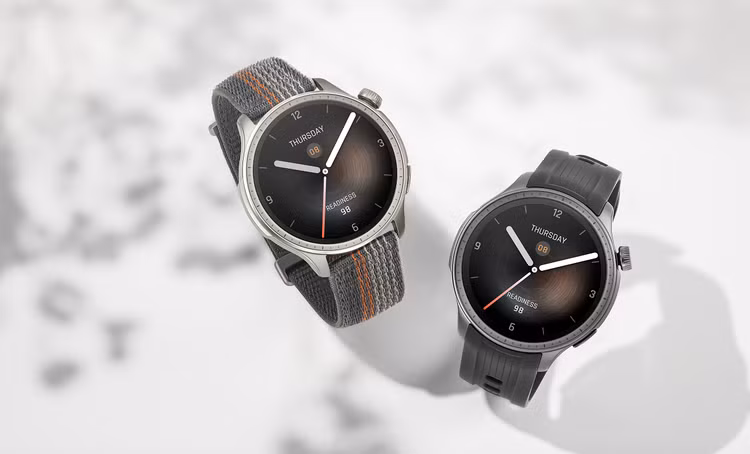 Amazfit Balance sở hữu mặt đồng hồ tròn tinh tế và núm xoay cổ điển, vừa có chức năng như nút vận hành, vừa đóng vai trò là phím tắt tiện lợi.