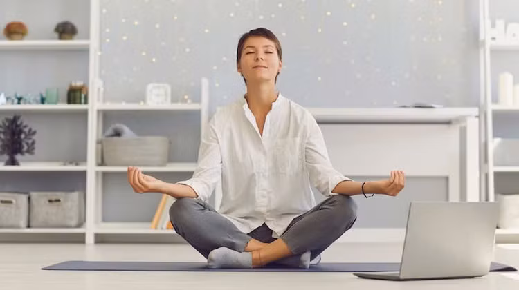 Sử dụng hơi thở là một cách để kiểm soát căng thẳng và lo lắng. Ảnh minh họa Sử dụng hơi thở là một cách để kiểm soát căng thẳng và lo lắng. Ảnh minh họa