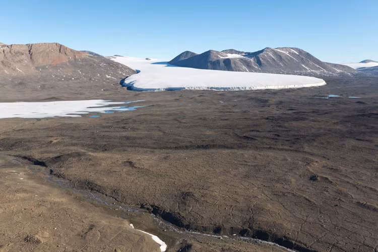 Vào mùa hè, nhiệt độ ở McMurdo lạnh tới -15 độ C, còn mùa đông, mức nhiệt còn khắc nghiệt hơn, hạ xuống -67 độ C. Ảnh Internet