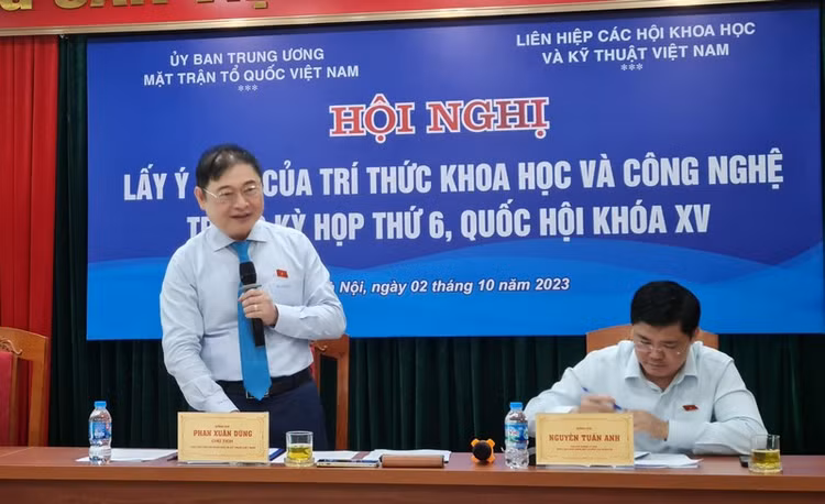 Chủ tịch VUSTA Phan Xuân Dũng cho biết, đây là lần đầu tiên, VUSTA tổ chức Hội nghị quy mô, với nội dung toàn diện về kinh tế - xã hội đất nước Chủ tịch VUSTA Phan Xuân Dũng cho biết, đây là lần đầu tiên, VUSTA tổ chức Hội nghị quy mô, với nội dung toàn diện về kinh tế - xã hội đất nước
