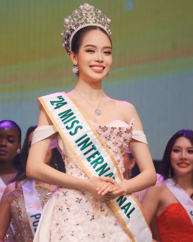 Ben trong can nha o Da Nang cua gia dinh Hoa hau Thanh Thuy