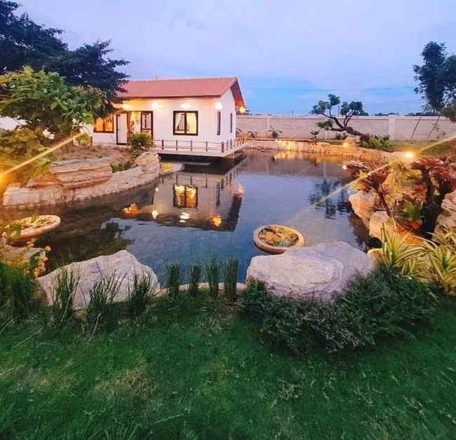 Toan canh villa hoang trang cua Truong Giang - Nha Phuong tai Da Lat-Hinh-12