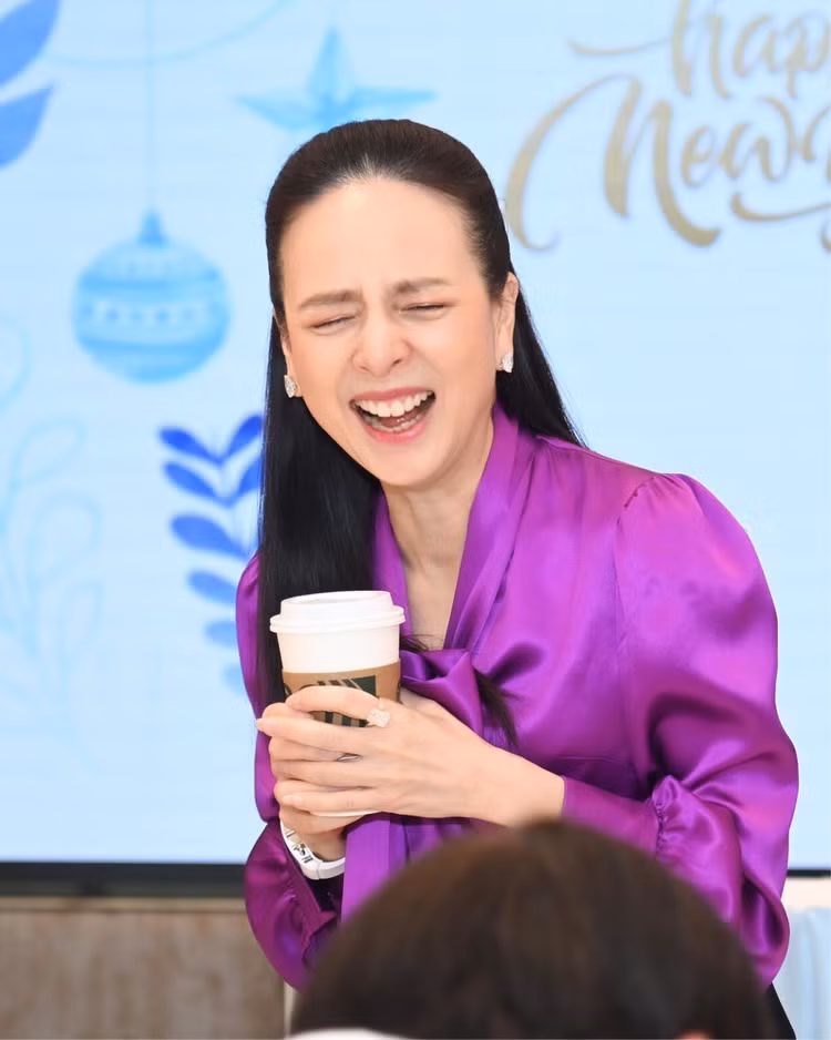 Dieu it biet ve nu ty phu muon chieu mo Xuan Son-Hinh-5