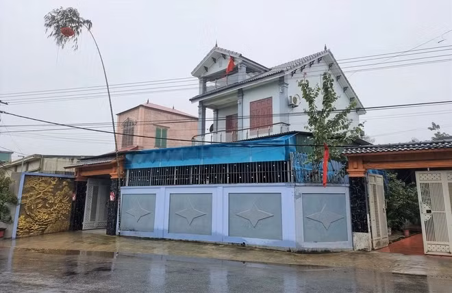 Can canh ngoi nha khang trang cua Quang Linh Vlogs tai Nghe An-Hinh-2