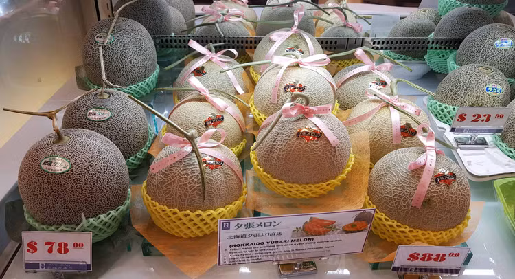 Bat mi loai qua gia ngang chiec o to, nguoi thuong kho mua duoc