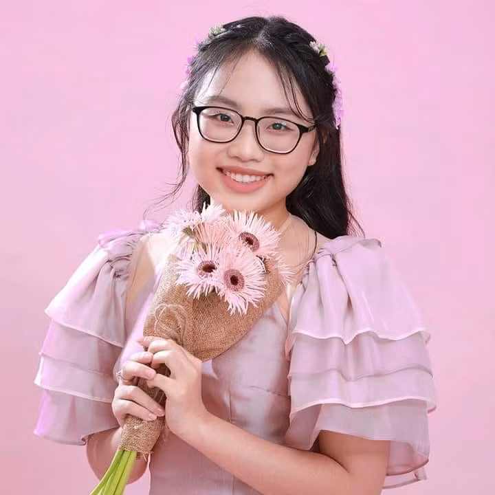 Khối tài sản đáng mơ ước của Phương Mỹ Chi ở tuổi 20 - Hình 3 Khoi tai san dang mo uoc cua Phuong My Chi o tuoi 20-Hinh-3
