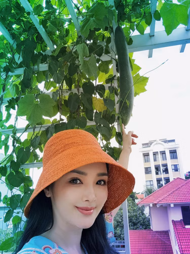 Biet thu nhu cung dien “di mai khong het” cua Hoa hau Giang My-Hinh-10