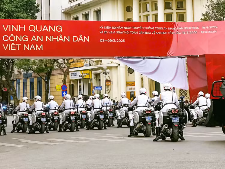 Gala “Vinh quang Cong an nhan dan Viet Nam” hua hen hap dan