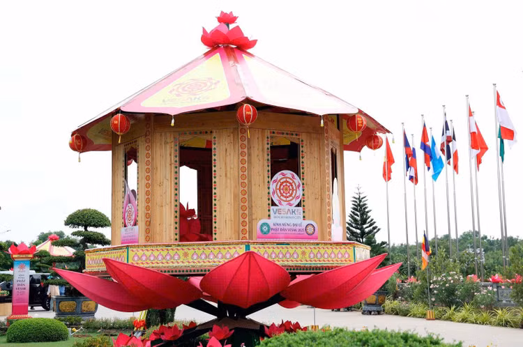 TP Ho Chi Minh: San sang chao mung dai le Vesak 2025-Hinh-2