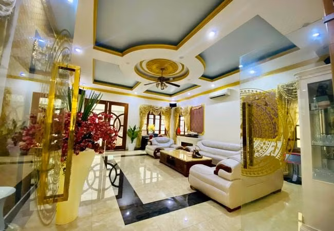 Kham pha hai can biet thu nghin met vuong cua Vy Oanh-Hinh-2