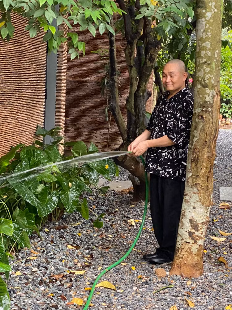 Ben trong “biet phu” o ngoai thanh cua danh hai Xuan Hinh-Hinh-10