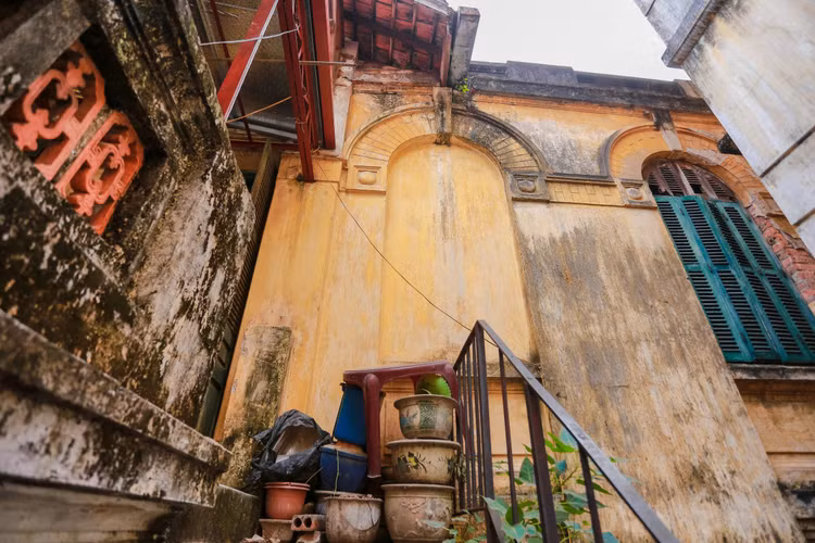 Ben trong biet thu co cua ong chu nganh in “nuc tieng” Ha Noi-Hinh-7